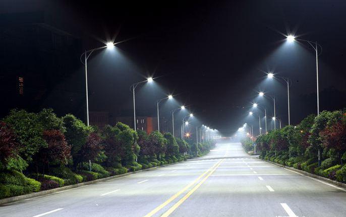 Comment choisir le bon lampadaire solaire pour les projets ruraux africains ?