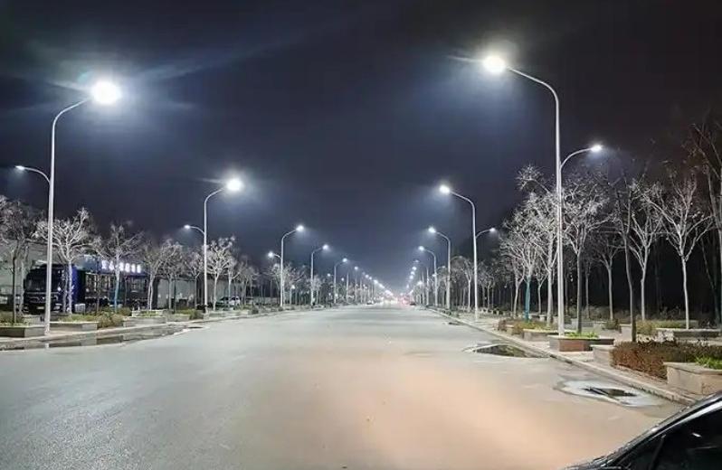 Urban Road AC Lighting