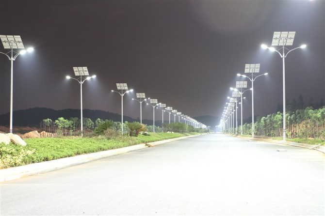 Conseils d'entretien à faible coût pour les lampadaires solaires (à l'intention des entrepreneurs de projets)